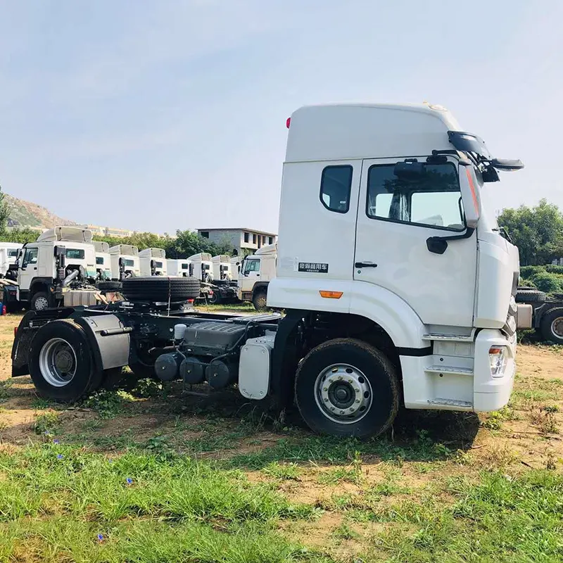 Sinotruk Howo 6 Wheelers 4*2 glavni pogon tovornjaka Euro Iv 340 KM